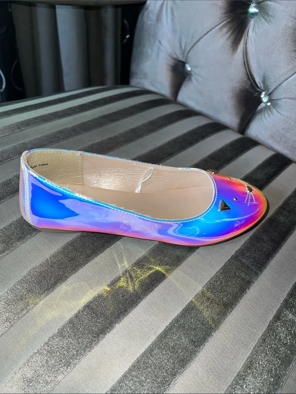 Holographic Iridescent Cat Face Studded Flat Shoes Sz 6.5 🐱